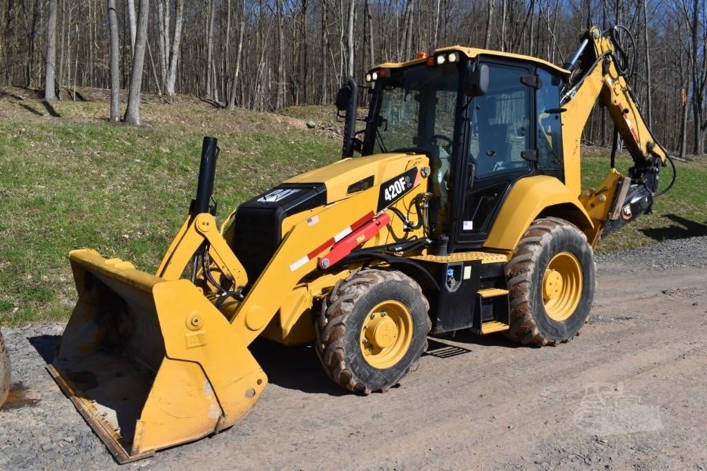 2017 Caterpillar 420F2 Backhoe Loader